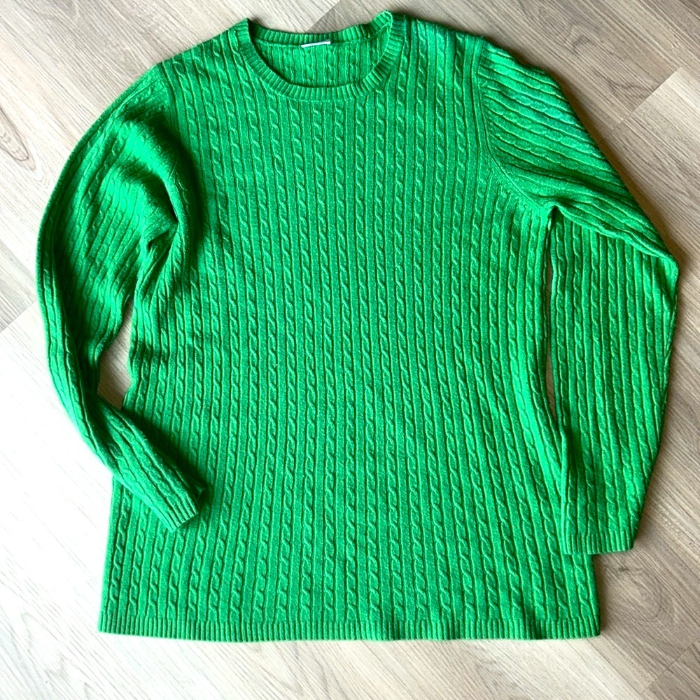 Motherhood Maternity Cable Knit Sweater L Green Minimalist Preppy Classic Basic